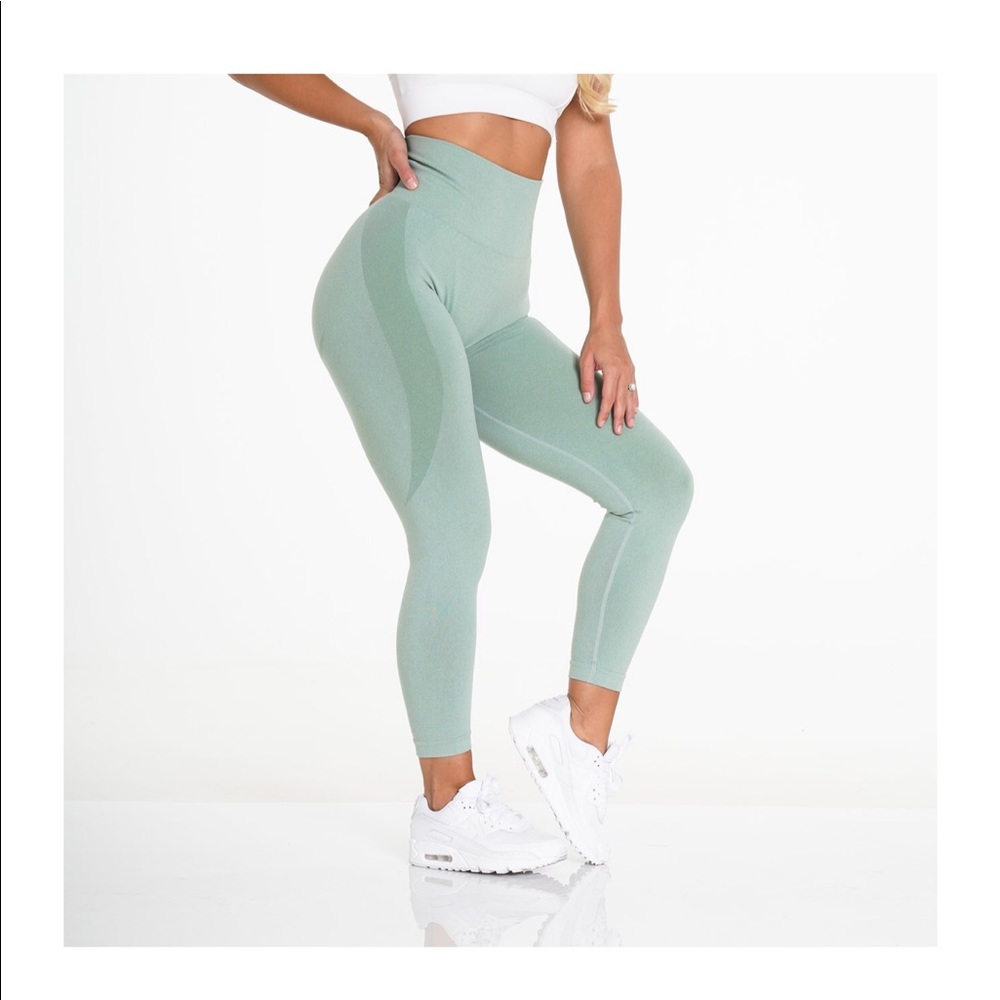 NVGTN Sage Green Contour Seamless Leggings